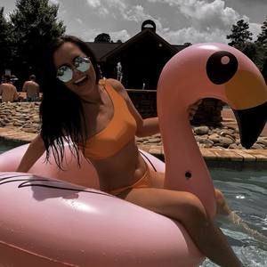 Meet your Posher, Brittney